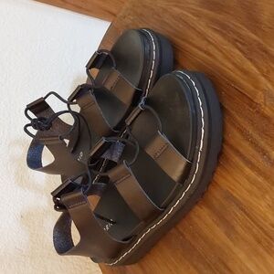Torrid | Black Platform Lug Shoes Sandals Neutral Edgy Womens Trend NEW! Sz.9 WW